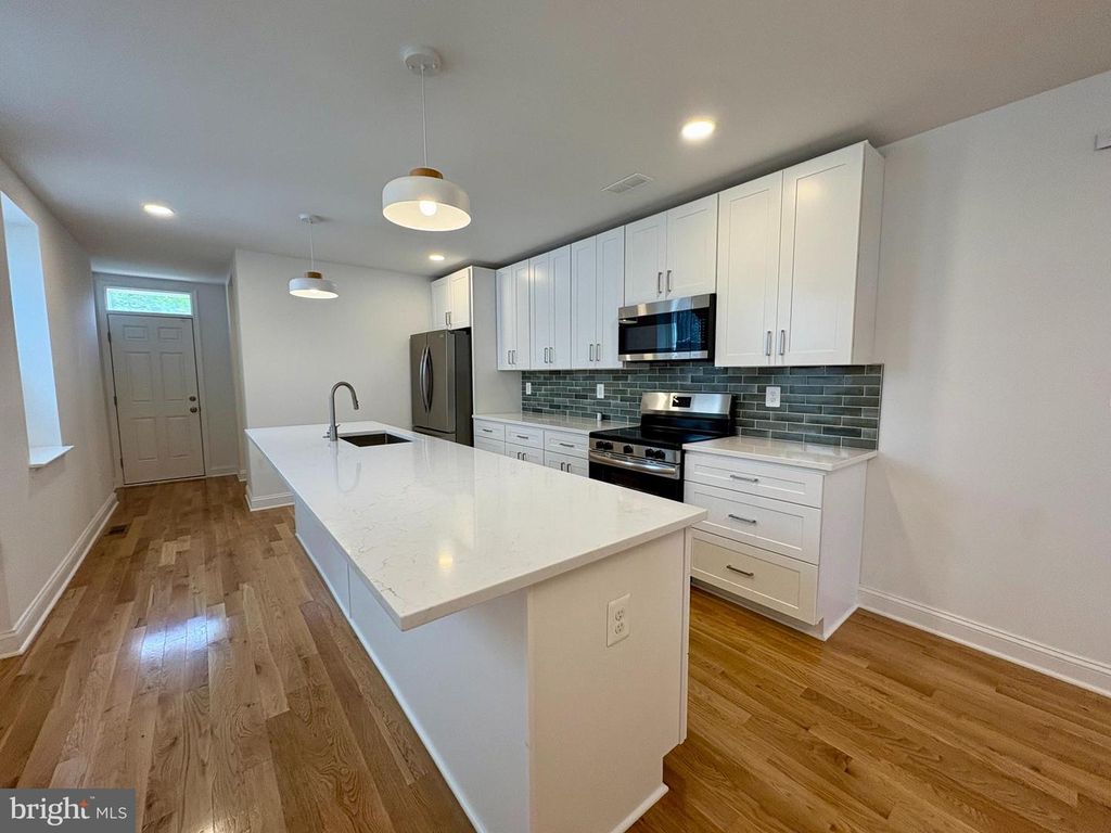 47 S FULTON AVE, Baltimore, MD 21223