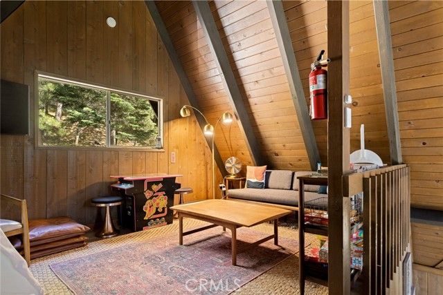 350 S. Fairway Dr, Lake Arrowhead, CA 92352