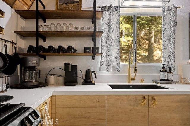 350 S. Fairway Dr, Lake Arrowhead, CA 92352