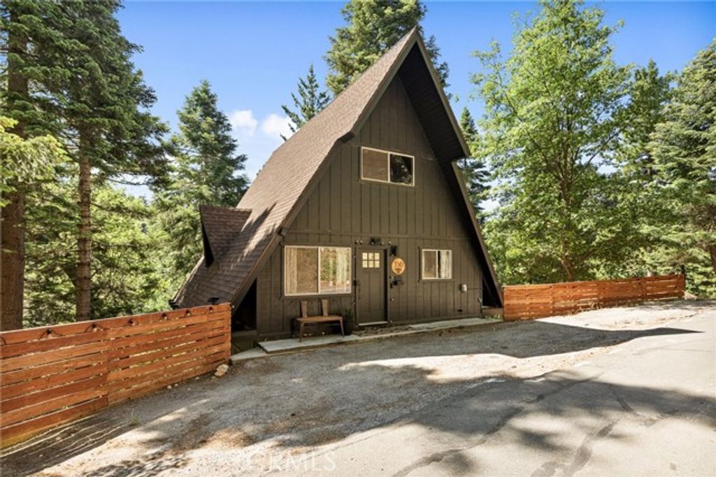 350 S. Fairway Dr, Lake Arrowhead, CA 92352