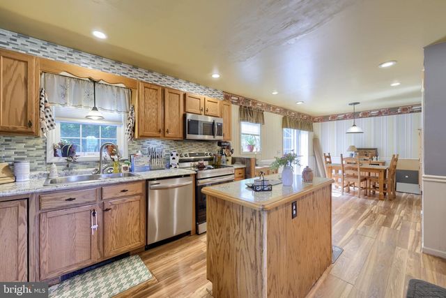 942-D BUCK RD, Quarryville, PA 17566