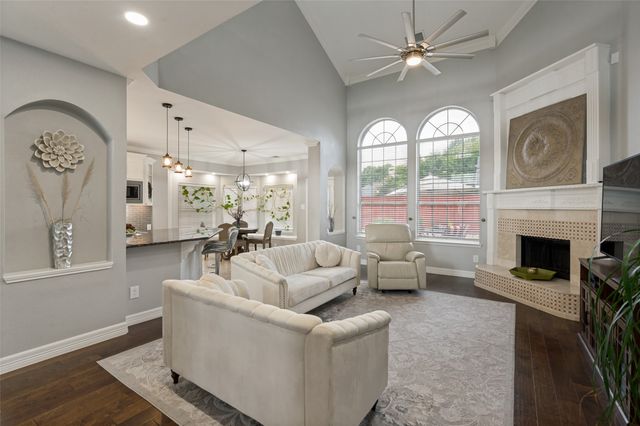 10903 Sweetwater Drive, Frisco, TX 75035