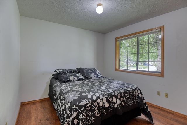 4916 GREENLEAF Ave, Spokane, WA 99021