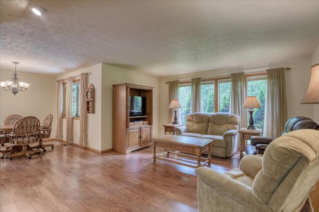 4916 GREENLEAF Ave, Spokane, WA 99021