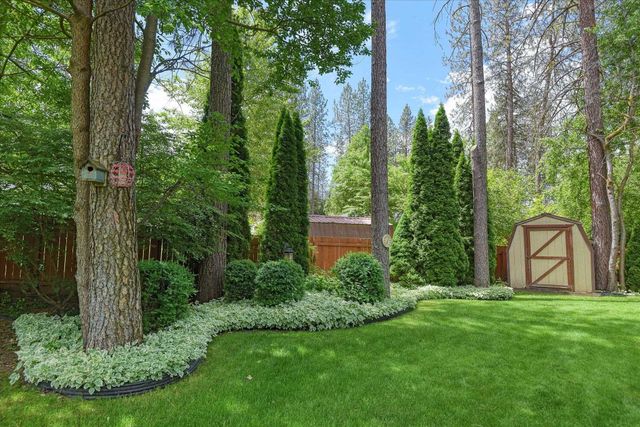 4916 GREENLEAF Ave, Spokane, WA 99021