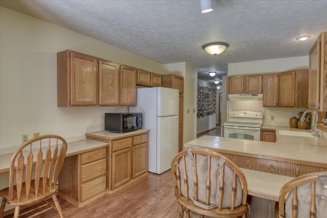 4916 GREENLEAF Ave, Spokane, WA 99021