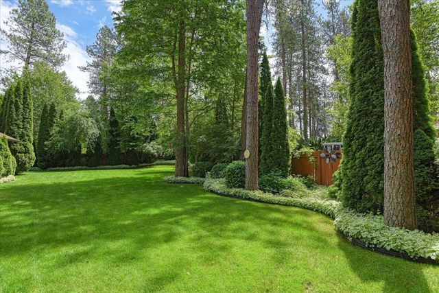 4916 GREENLEAF Ave, Spokane, WA 99021