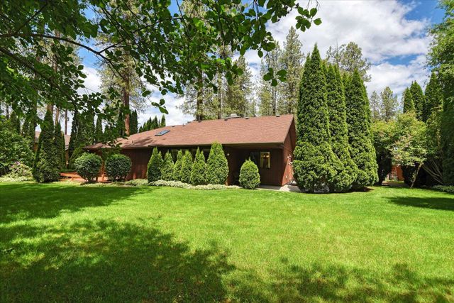 4916 GREENLEAF Ave, Spokane, WA 99021