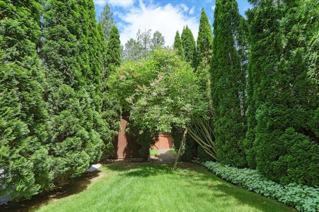 4916 GREENLEAF Ave, Spokane, WA 99021
