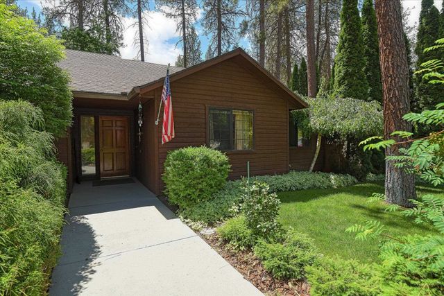 4916 GREENLEAF Ave, Spokane, WA 99021
