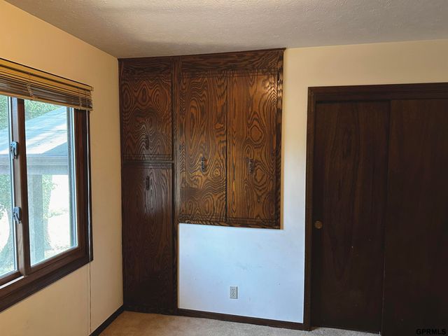 3726 Burr Oak Avenue, Bellevue, NE 68123