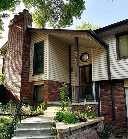 3726 Burr Oak Avenue, Bellevue, NE 68123