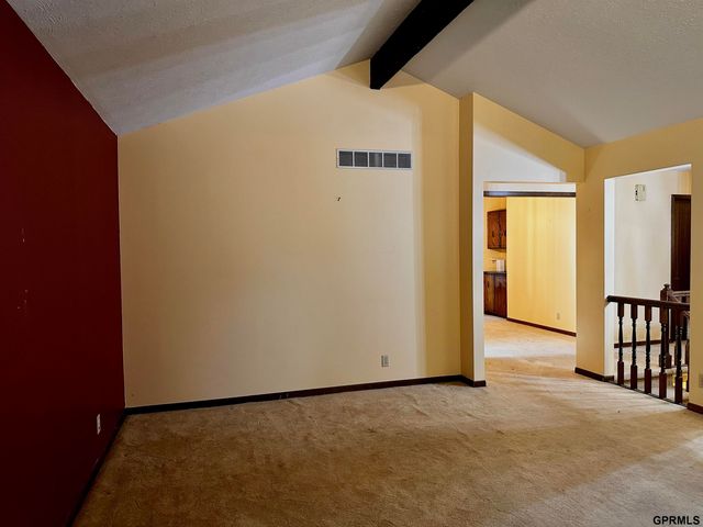 3726 Burr Oak Avenue, Bellevue, NE 68123
