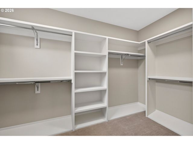 3652 Nw LANA Pl, Portland, OR 97229