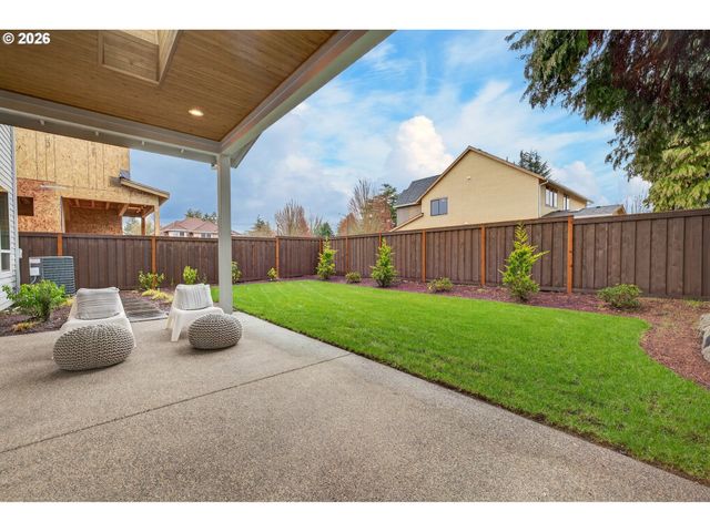 3652 Nw LANA Pl, Portland, OR 97229