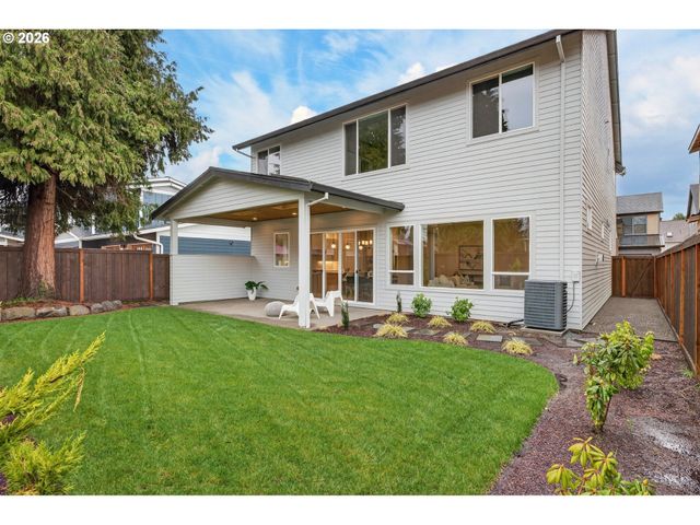 3652 Nw LANA Pl, Portland, OR 97229