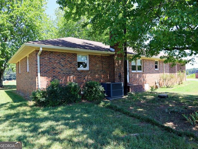 1719 Highway 98 West W, Danielsville, GA 30633