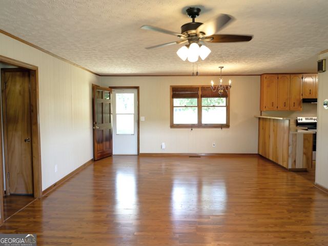 1719 Highway 98 West W, Danielsville, GA 30633
