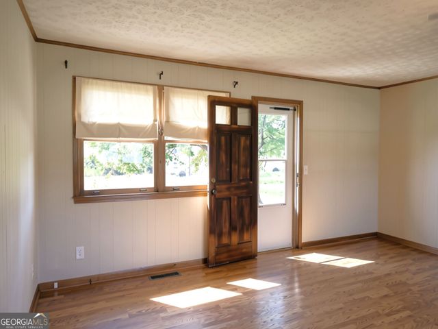 1719 Highway 98 West W, Danielsville, GA 30633