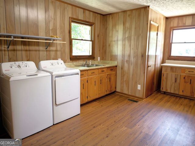 1719 Highway 98 West W, Danielsville, GA 30633