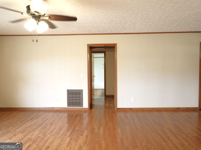 1719 Highway 98 West W, Danielsville, GA 30633