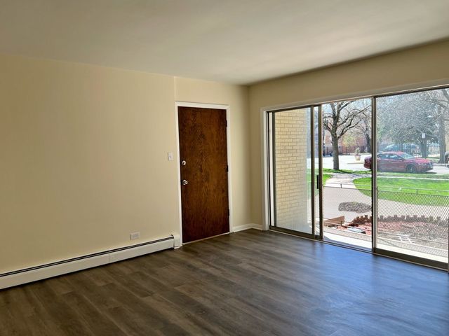 5849 S Francisco Avenue 1C, Chicago, IL 60629