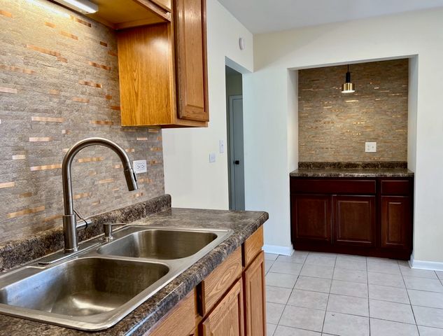 5849 S Francisco Avenue 1C, Chicago, IL 60629