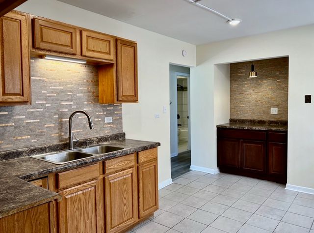 5849 S Francisco Avenue 1C, Chicago, IL 60629