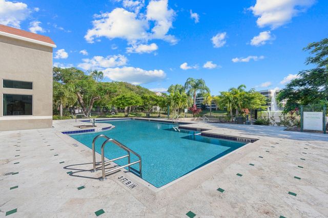 1885 PALM COVE Boulevard 10-108, Delray Beach, FL 33445