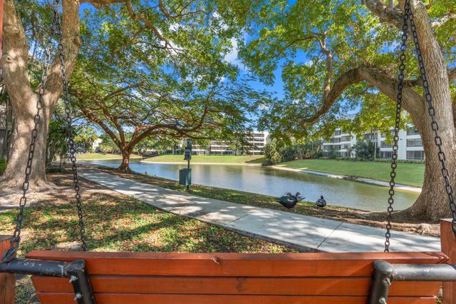 1885 PALM COVE Boulevard 10-108, Delray Beach, FL 33445