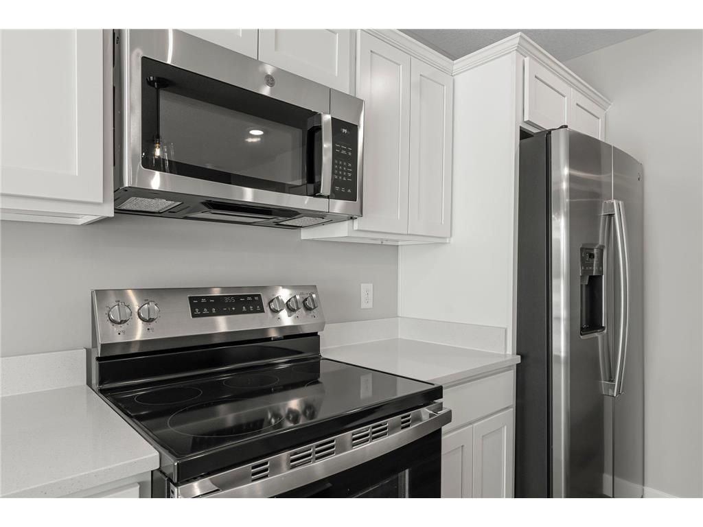 1596 76th Street W, Inver Grove Heights, MN 55077 — photo 4