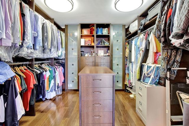 19667 Turnberry Way 3E, Aventura, FL 33180