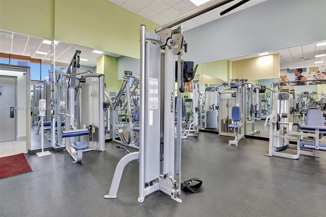 19667 Turnberry Way 3E, Aventura, FL 33180