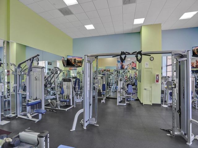 19667 Turnberry Way 3E, Aventura, FL 33180