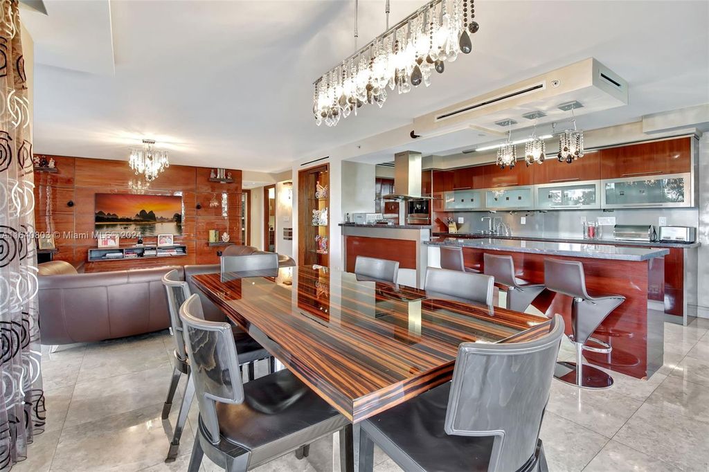 19667 Turnberry Way 3E, Aventura, FL 33180