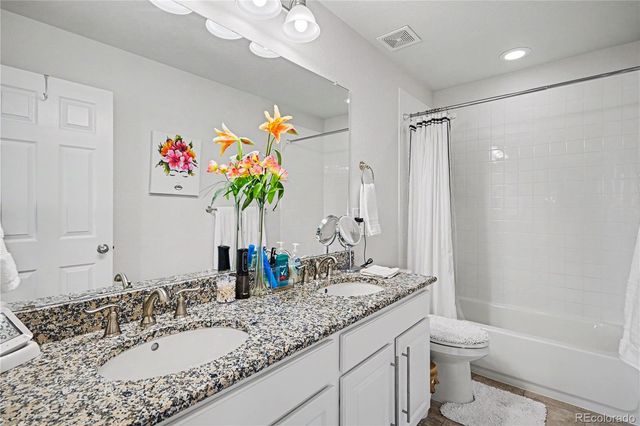25064 E Archer Place, Aurora, CO 80018