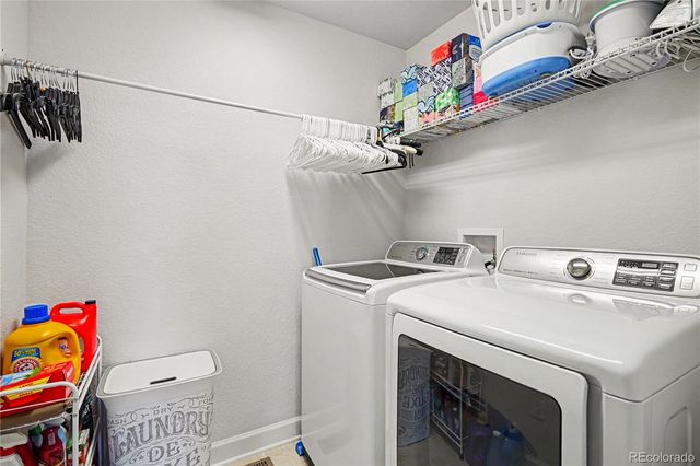 25064 E Archer Place, Aurora, CO 80018
