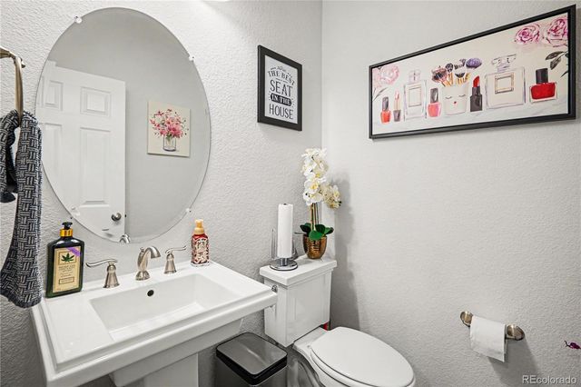 25064 E Archer Place, Aurora, CO 80018