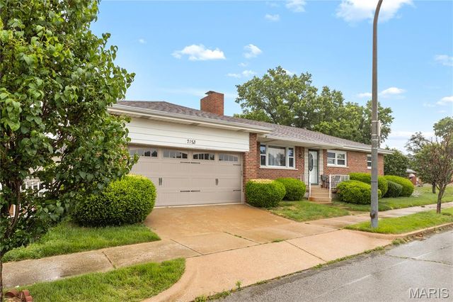 7153 Whaley Place, St Louis, MO 63116