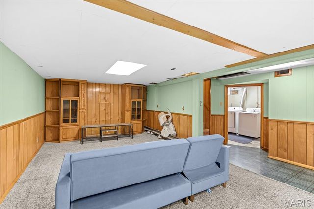 7153 Whaley Place, St Louis, MO 63116