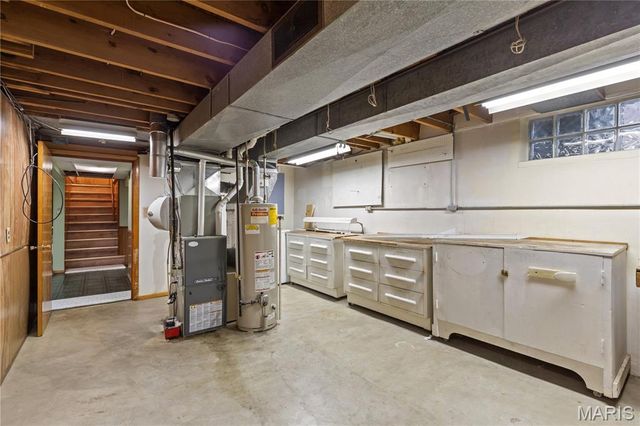 7153 Whaley Place, St Louis, MO 63116