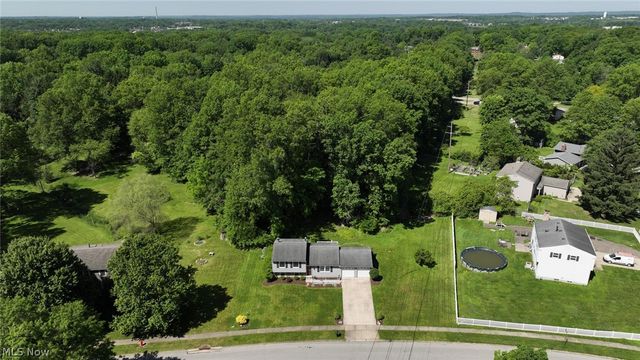 4092 Hummingbird Trail, Stow, OH 44224