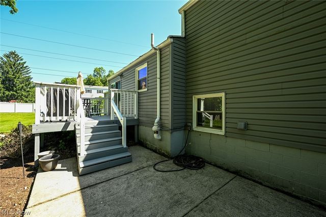 4092 Hummingbird Trail, Stow, OH 44224