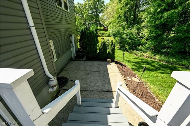 4092 Hummingbird Trail, Stow, OH 44224