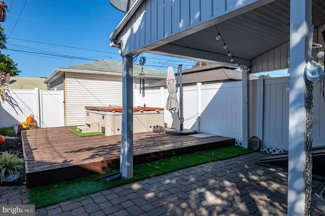 705 ALTON AVE, Reading, PA 19605