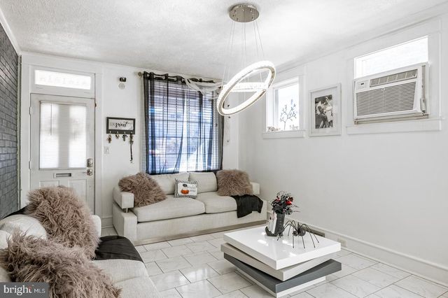705 ALTON AVE, Reading, PA 19605
