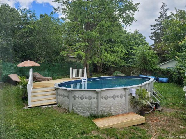 7 Crestwood Trail, Monroe, NY 10950