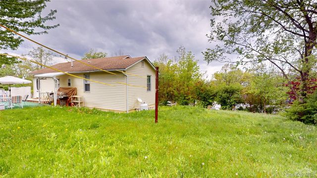7 Crestwood Trail, Monroe, NY 10950