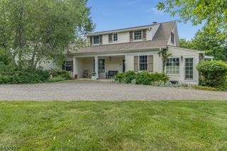 11 New St, Mendham Boro, NJ 07945