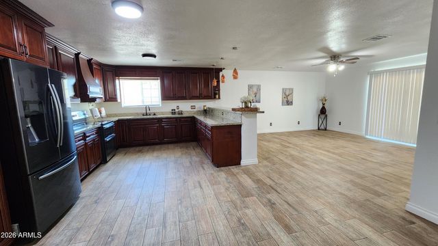 4502 W VIRGINIA Avenue, Phoenix, AZ 85035